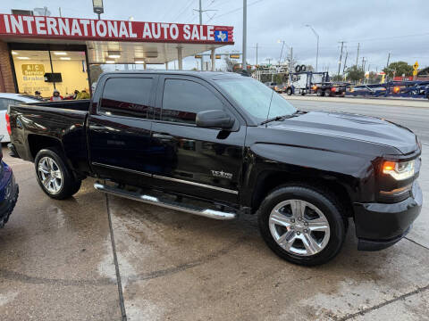 2018 Chevrolet Silverado 1500 Custom