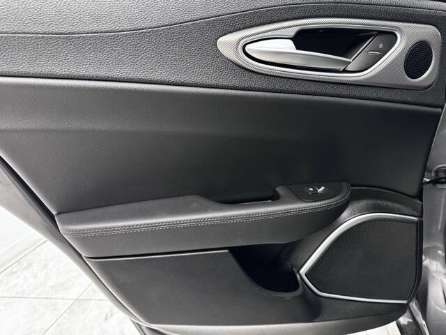 2023 Alfa Romeo Giulia Veloce