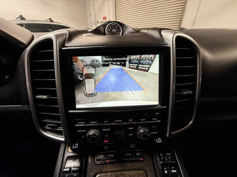 2016 Porsche Cayenne S E-Hybrid