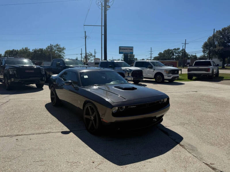 2017 Dodge Challenger 392 HEMI Scat Pack Shaker