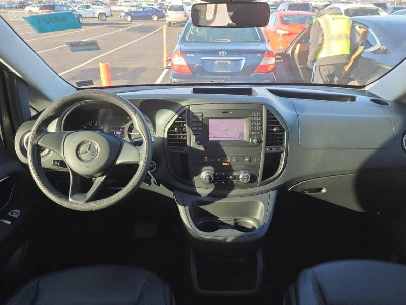 2016 Mercedes-Benz Metris Passenger