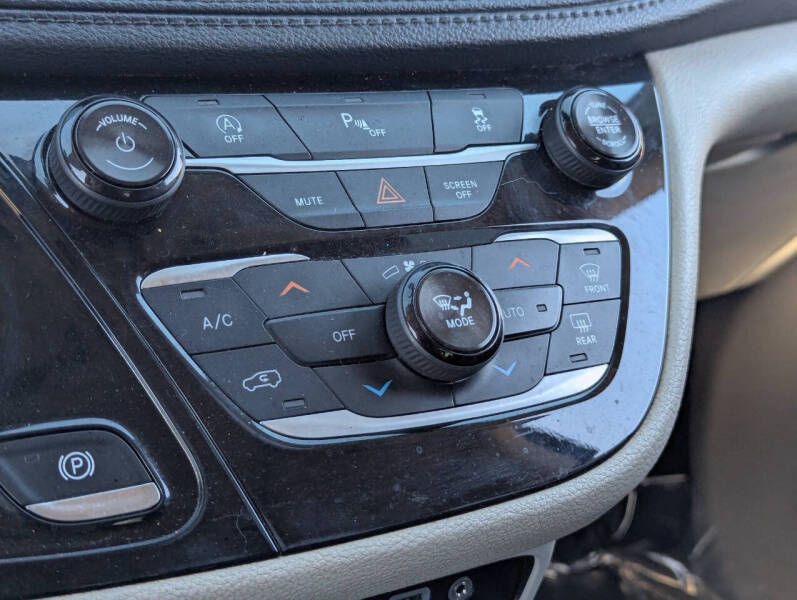 2018 Chrysler Pacifica Limited