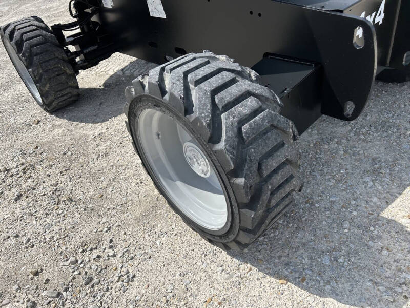 2017 Genie 65' Manlift