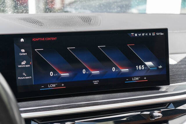 2023 BMW X7 27