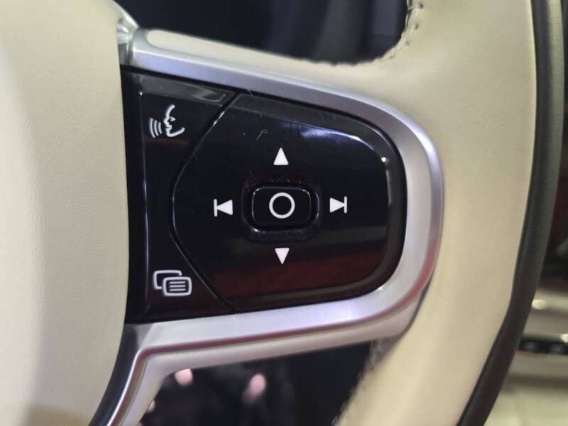 2022 Volvo XC60 Recharge T8 Inscription