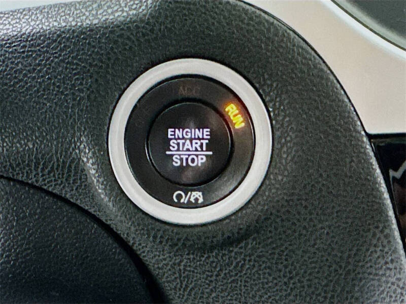 2023 Chrysler 300 Touring L