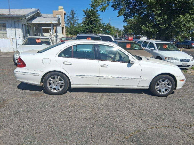 2005 Mercedes-Benz E-Class E 320