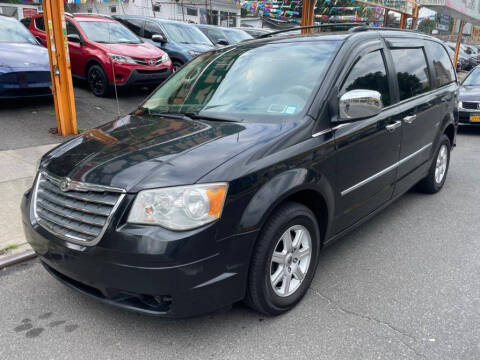 2010 Chrysler Town and Country for sale at Sylhet Motors in Jamaica NY