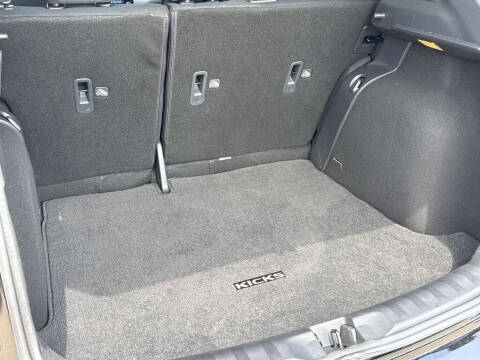 2024 Nissan Kicks SV