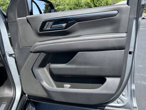 2025 Chevrolet Tahoe RST