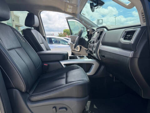 2017 Nissan Titan PRO-4X