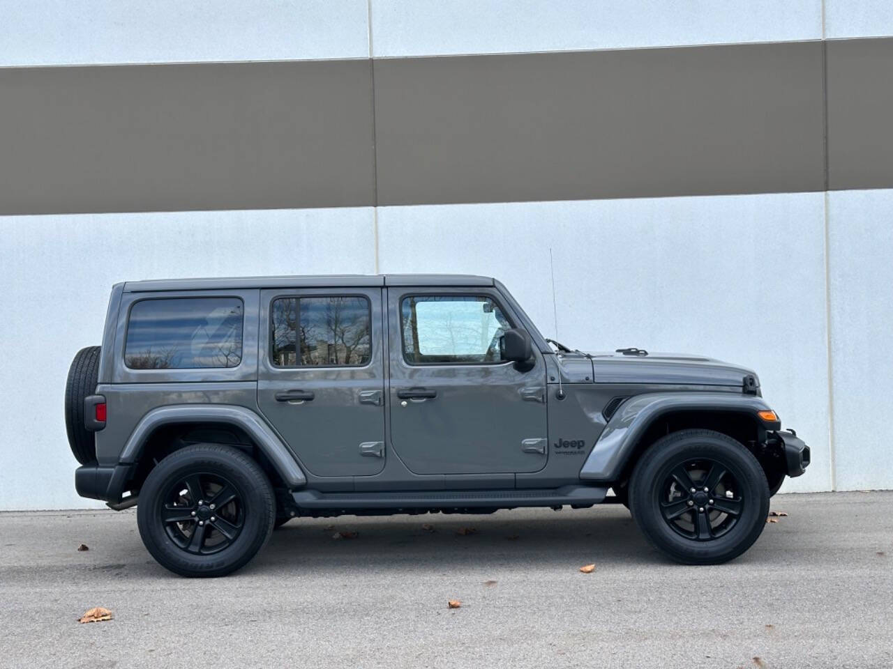 2020 Jeep Wrangler Unlimited for sale at Phoenix Motor Co in Romulus, MI