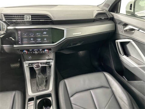 2024 Audi Q3 quattro S line Premium 45 TFSI