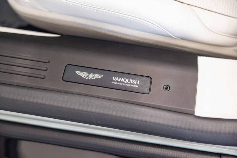 2026 Aston Martin Vanquish Volante