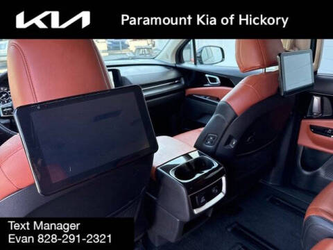 2024 Kia Carnival SX