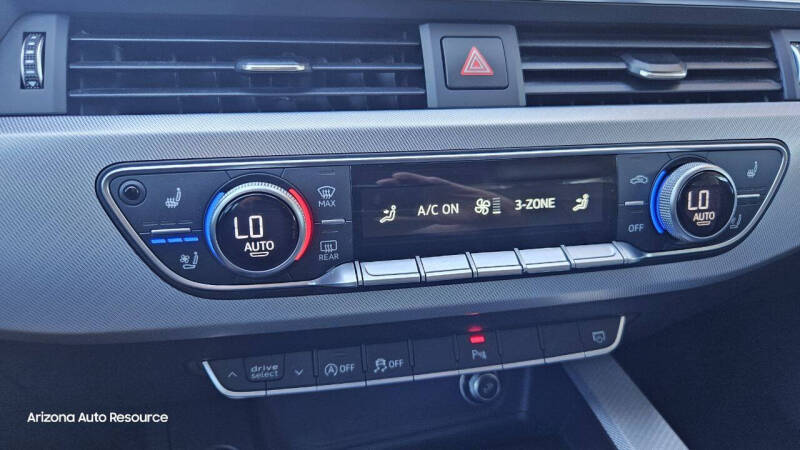 2017 Audi A4 2.0T quattro Prestige