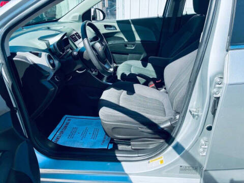 2015 Chevrolet Sonic LT Manual