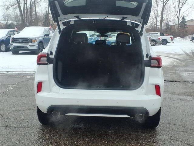 2023 Ford Escape ST-Line