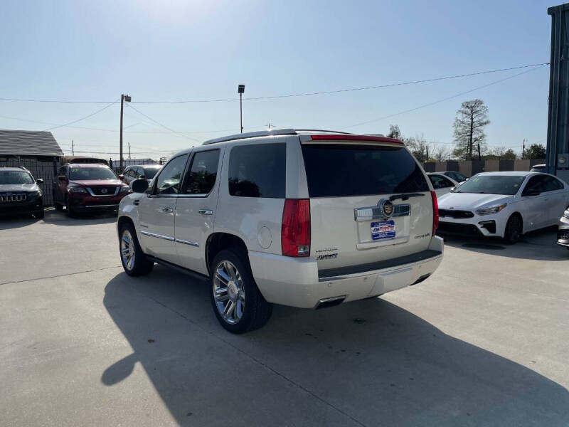 2014 Cadillac Escalade Platinum