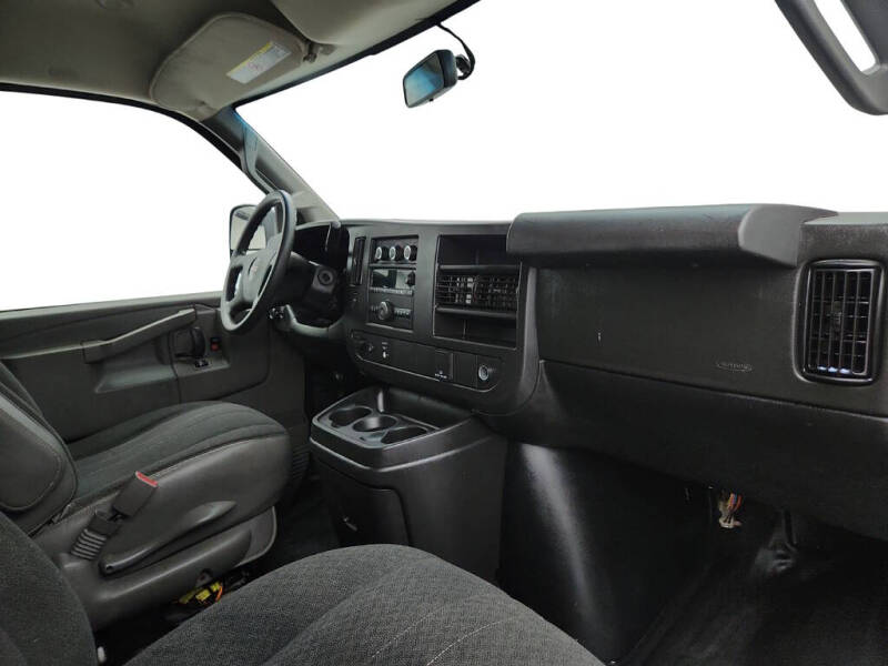 2020 GMC Savana 2500