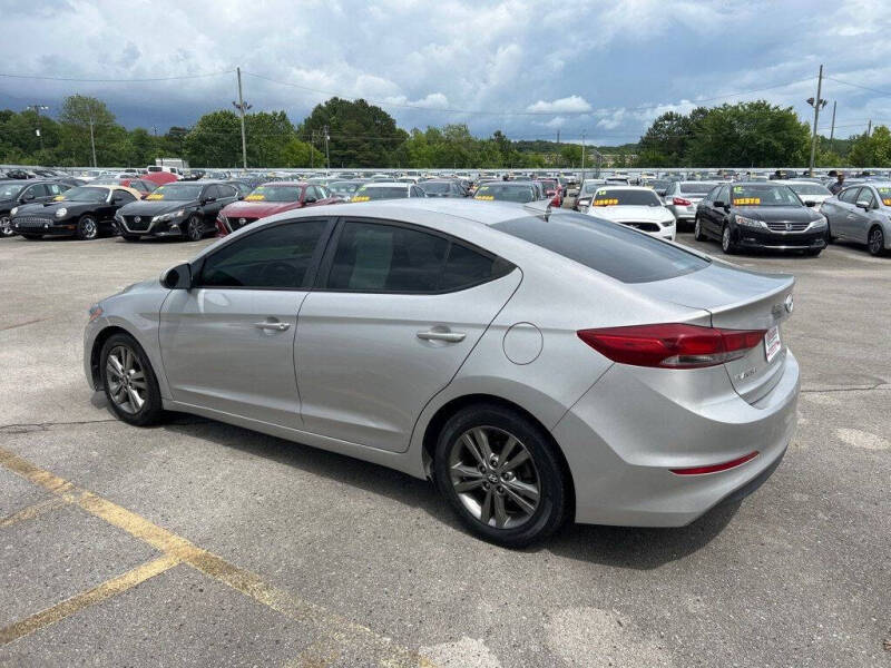 2018 Hyundai Elantra