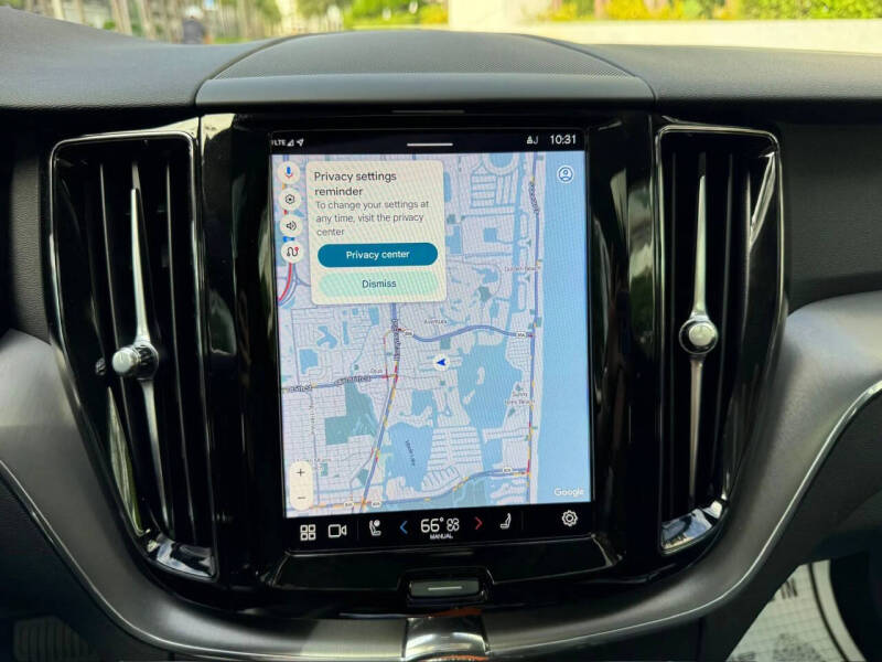 2025 Volvo XC60 B5 Core Dark Theme