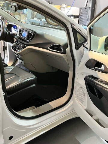 2018 Chrysler Pacifica Touring L