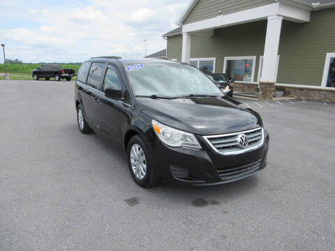 2012 Volkswagen Routan SE