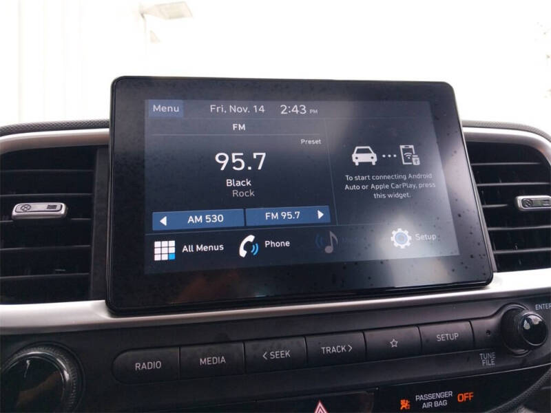 2022 Hyundai Venue SEL