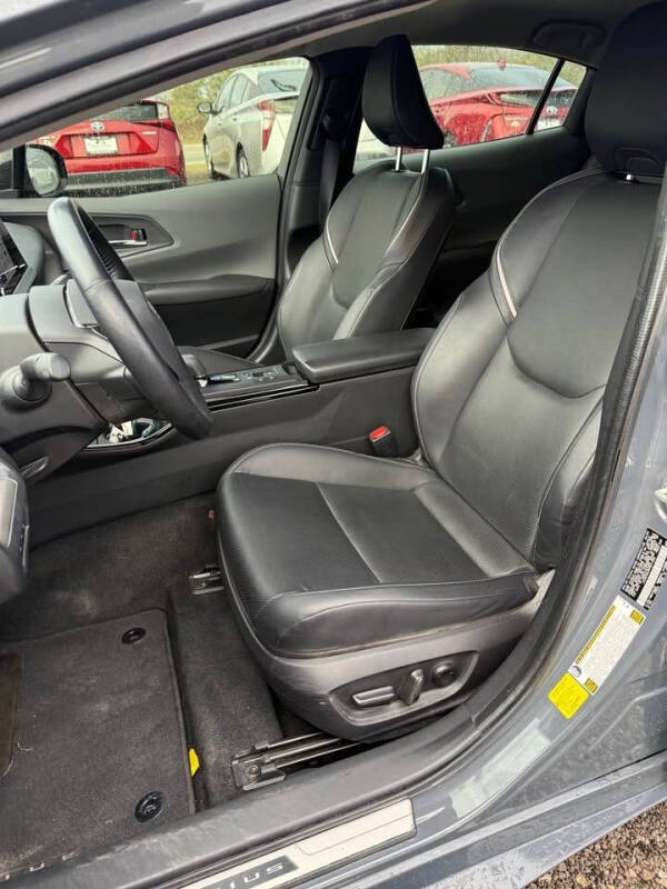 2023 Toyota Prius XLE