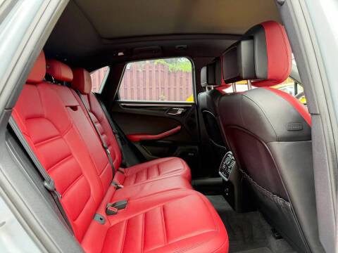 2017 Porsche Macan GTS