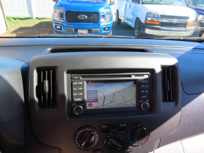 2019 Nissan NV200 SV