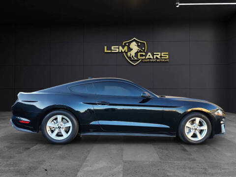 2022 Ford Mustang EcoBoost