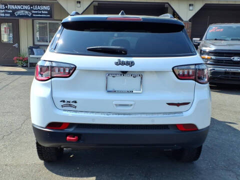 2025 Jeep Compass Trailhawk