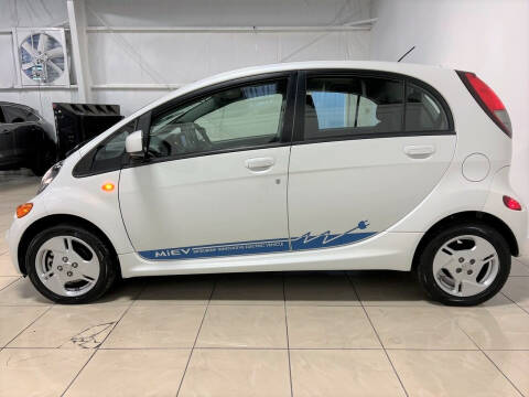 2012 Mitsubishi i-MiEV SE