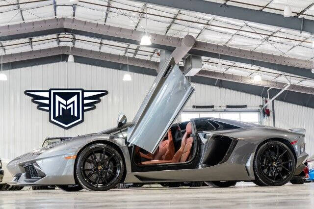 2015 Lamborghini Aventador LP 700-4