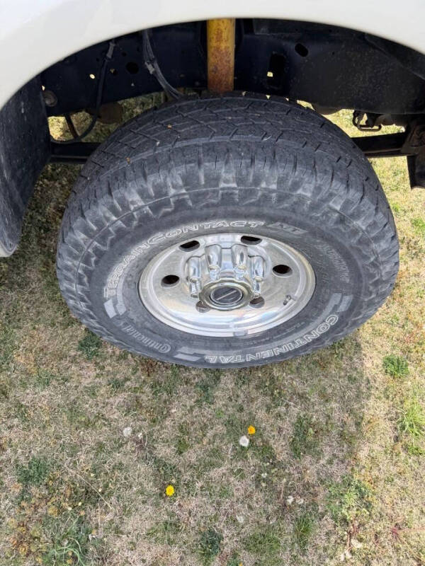 2004 Ford Excursion XLT