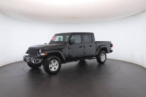 2022 Jeep Gladiator Sport