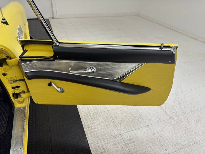 1955 Ford Thunderbird