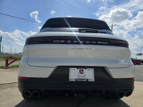 2024 Porsche Cayenne S