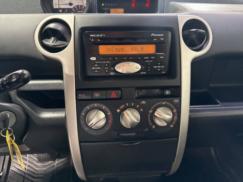 2005 Scion xB