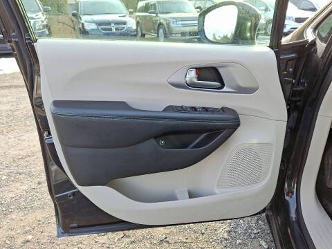 2018 Chrysler Pacifica Hybrid Touring Plus