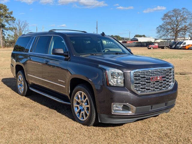2018 GMC Yukon XL Denali's photo
