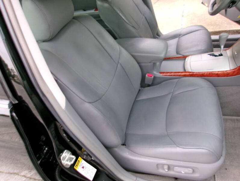 2005 Toyota Avalon XLS
