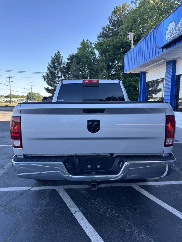 2019 RAM 1500 Classic SLT