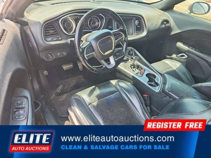 2015 Dodge Challenger SXT Plus