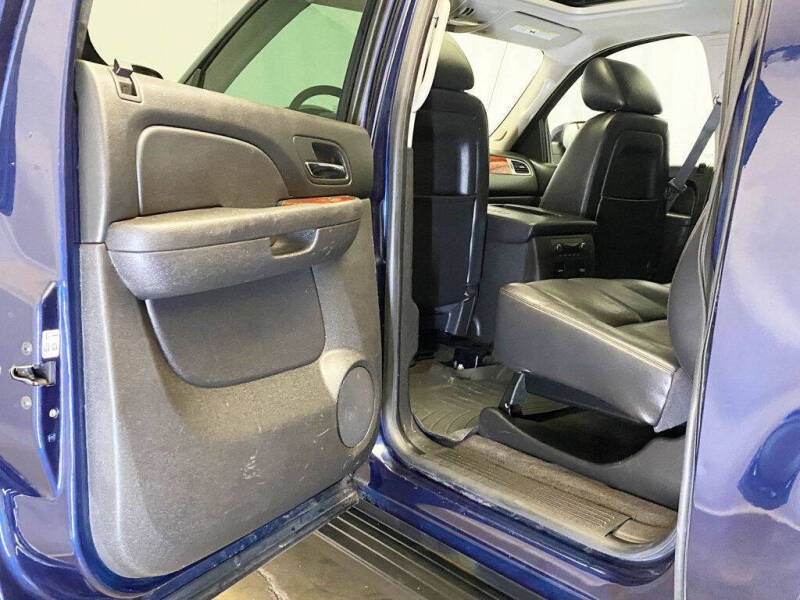 2012 Chevrolet Avalanche LT