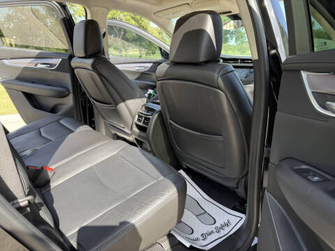 2017 Cadillac XT5 Premium Luxury