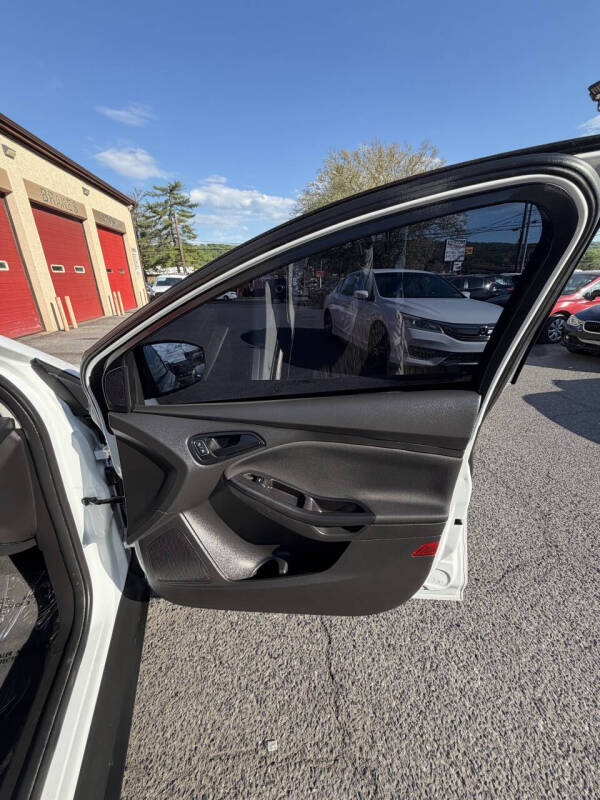 2018 Ford Focus S
