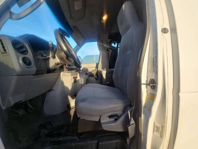 2011 Ford E-Series E-250